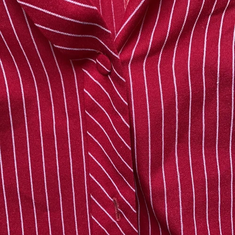 Stripped button up top - Picture 2 of 2